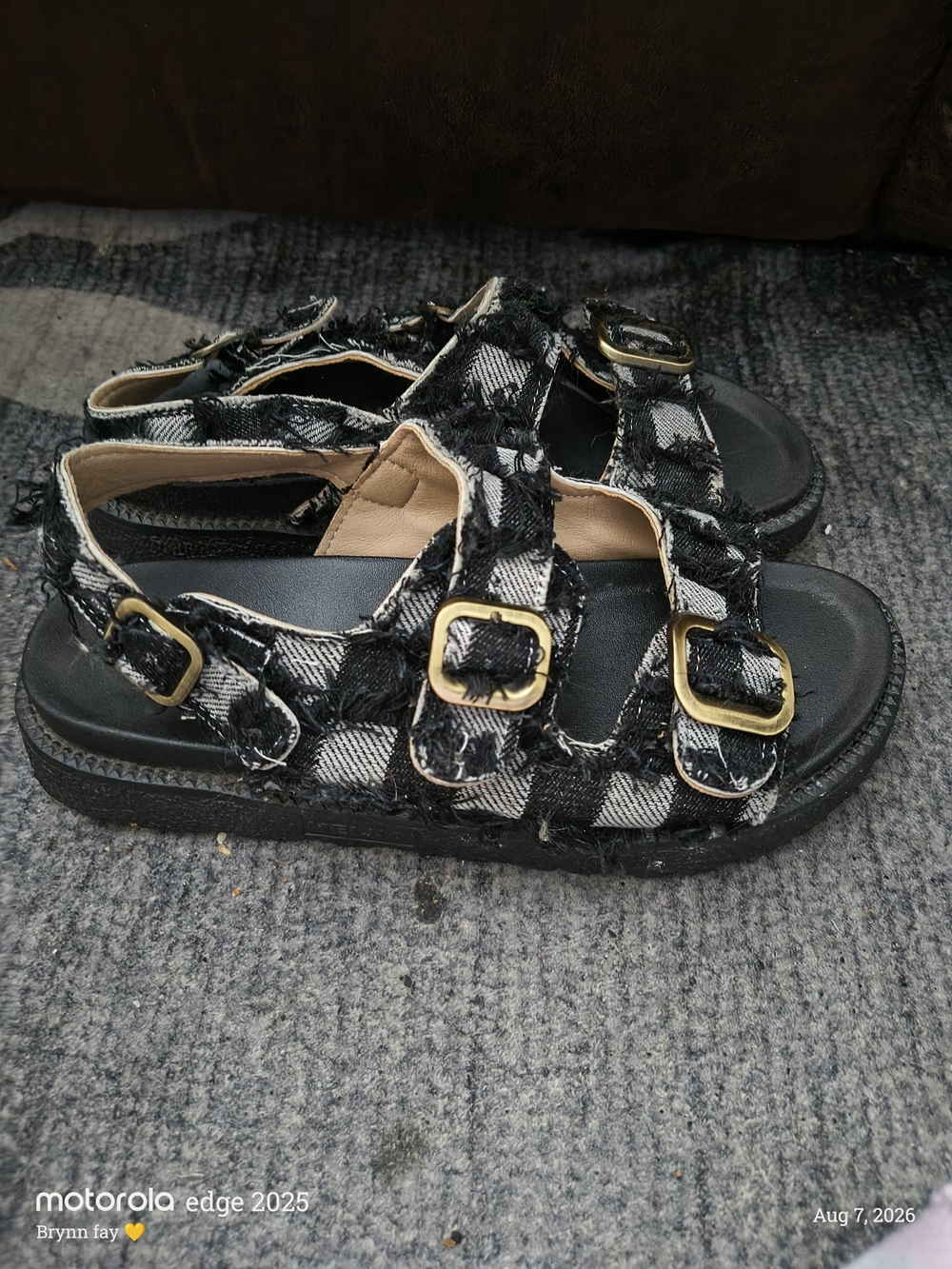 Sandals - Picture 2 of 4